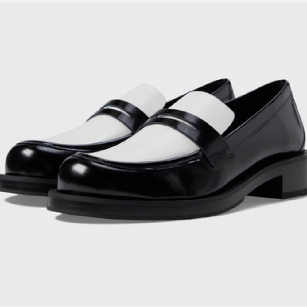 Stuart Weitzman Palmer Two-Tone Loafer, Sz 7 (New without Box)